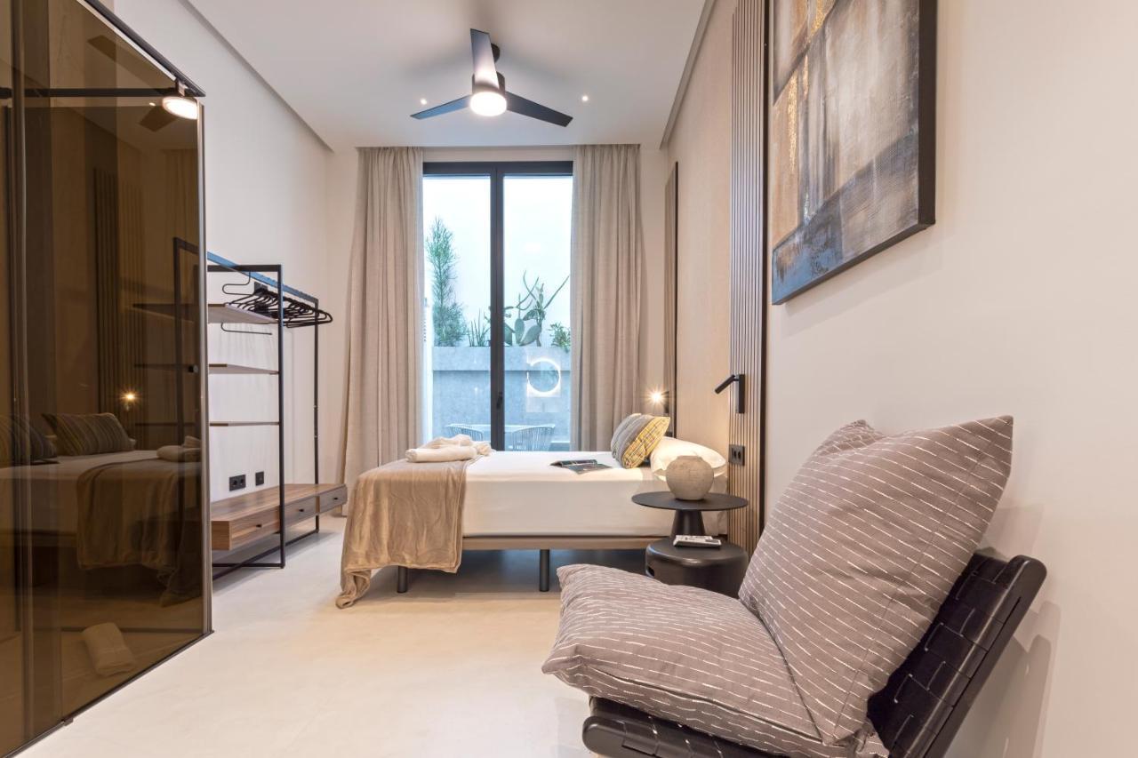 Magnificent Renovated 2Bd 2Bth Duplex With Backyard - City Centre Málaga Exterior foto