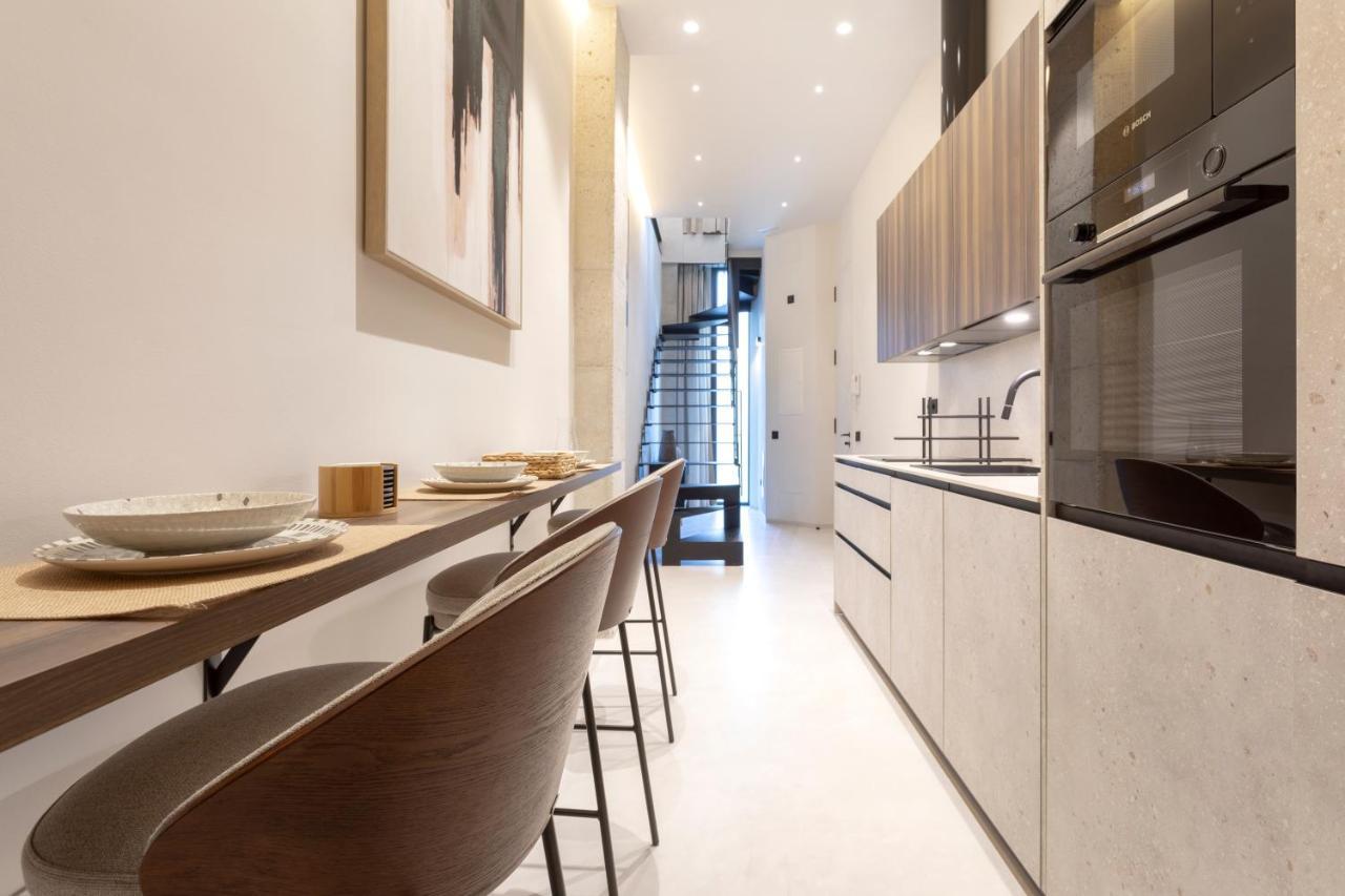 Magnificent Renovated 2Bd 2Bth Duplex With Backyard - City Centre Málaga Exterior foto