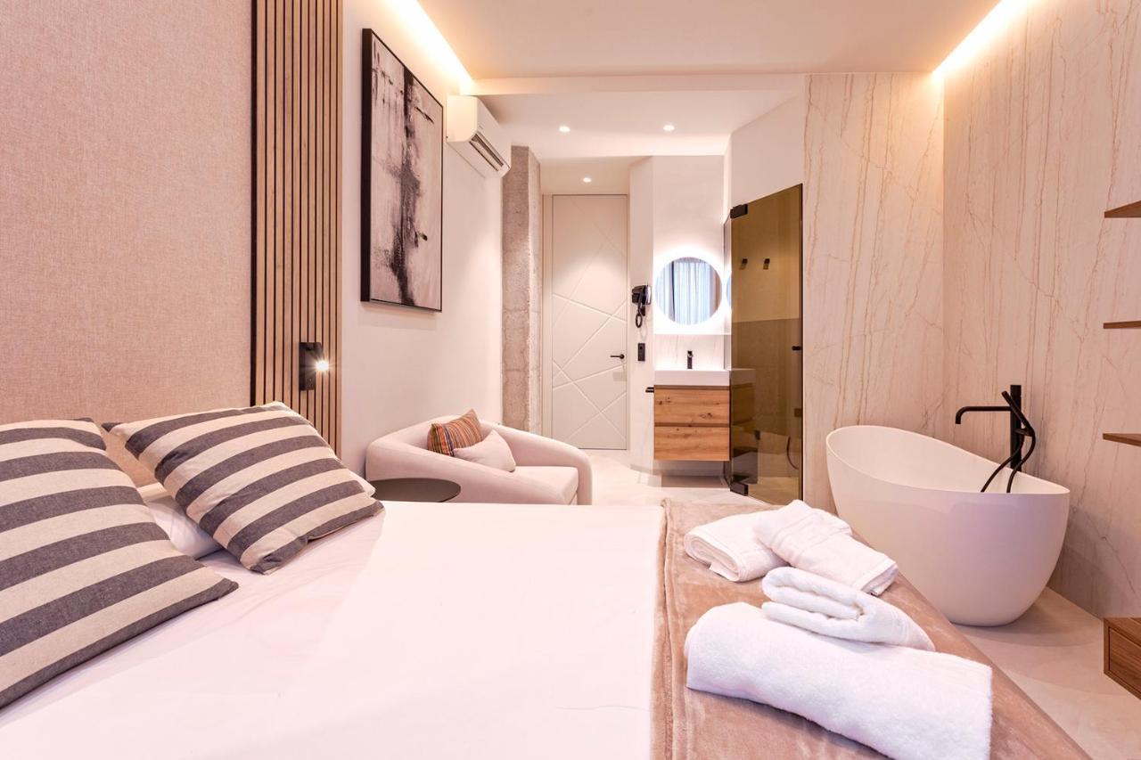 Magnificent Renovated 2Bd 2Bth Duplex With Backyard - City Centre Málaga Exterior foto